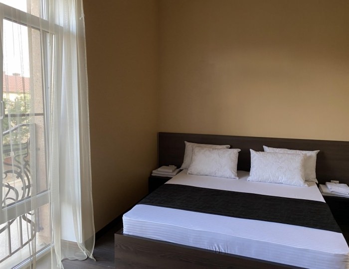 Номер стандарт с 1 двуспальной кроватью (с завтраком) - Мини-отель «Империал» Астрахань