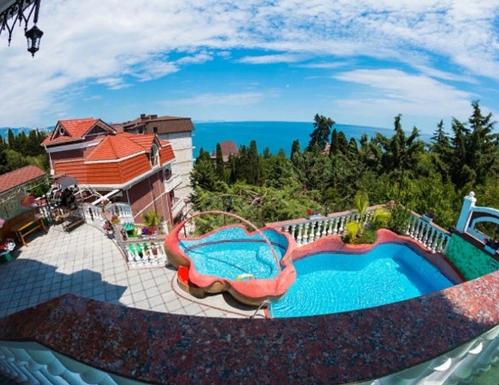 Гостевой дом «Усадьба сад» Алушта