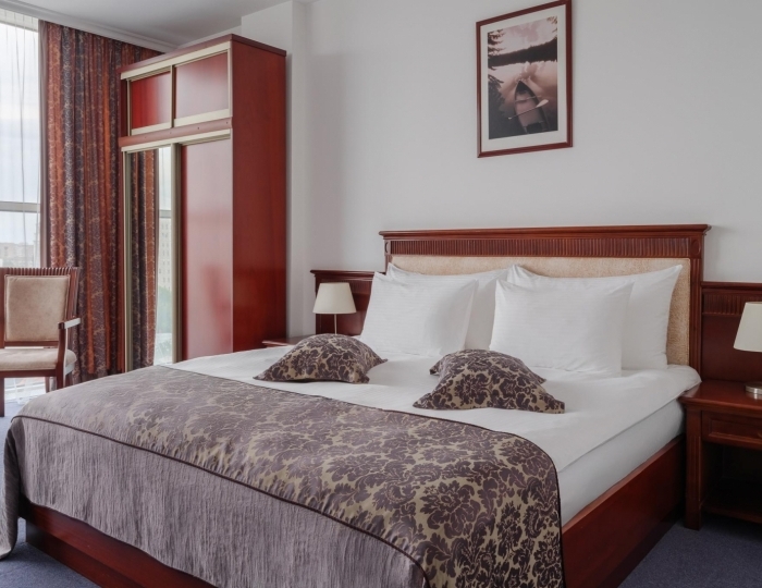 Стандарт с двуспальной кроватью - Marins Grand Hotel / «Маринс Гранд Отель» Астрахань