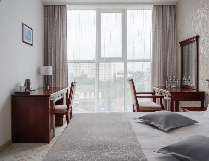 Оптима с двуспальной кроватью - Marins Grand Hotel / «Маринс Гранд Отель» Астрахань