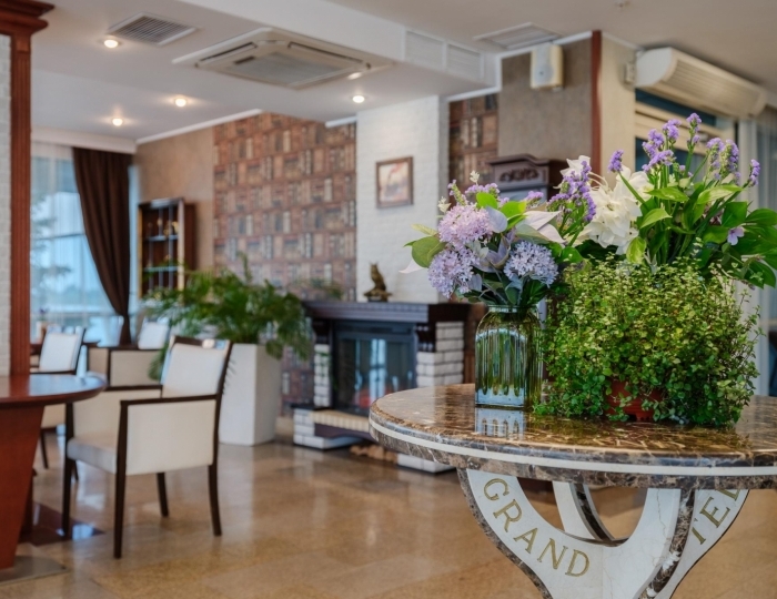 Рестораны и бары - Marins Grand Hotel / «Маринс Гранд Отель» Астрахань