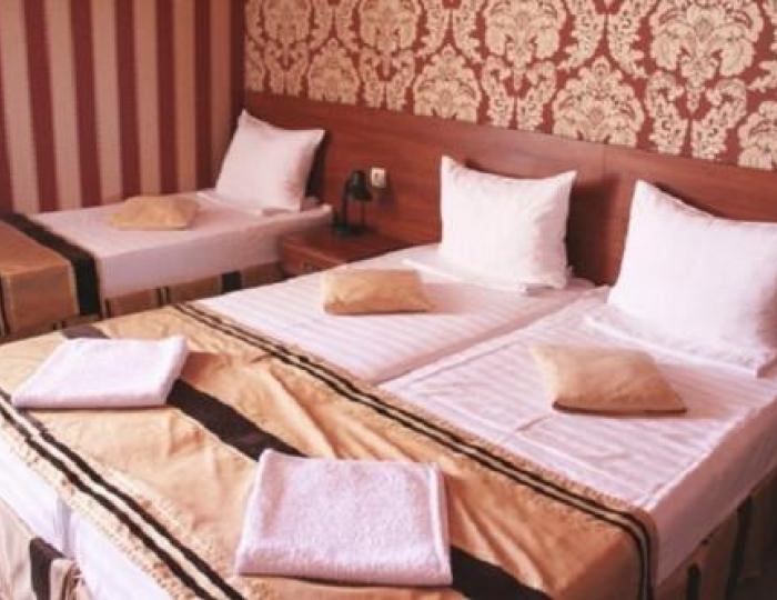 Комната стандарт с 3 односпальными кроватями (с завтраком) - Гостевой дом «Светлана» Астрахань