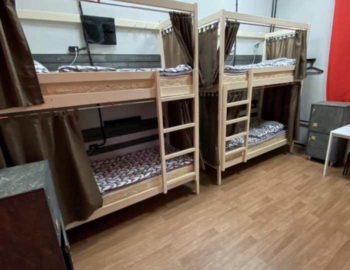 Кровать в общем 6-местном номере - Хостел Good Night rooms & hostel / Гуд найт Мурманск