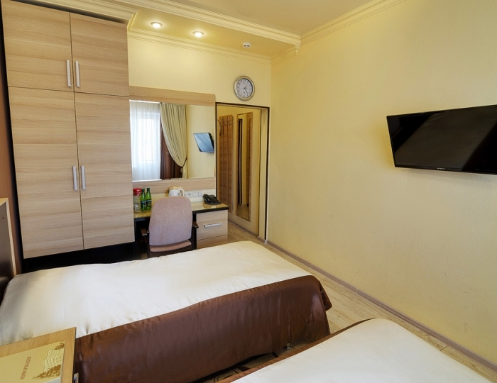 1 категория 1 место в 2-местном  номере с подселением - Санаторий «Центросоюз» Кисловодск