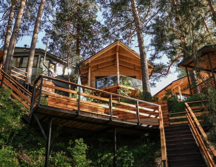 Загородный отель AYAT river / АЯТ ривер Манжерок