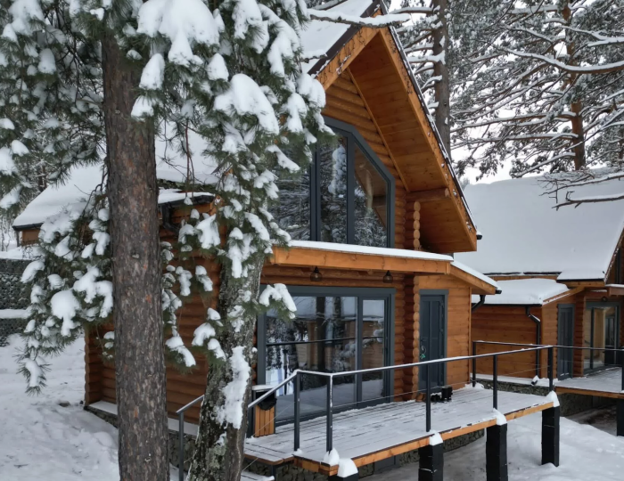 Загородный отель AYAT river / АЯТ ривер Манжерок