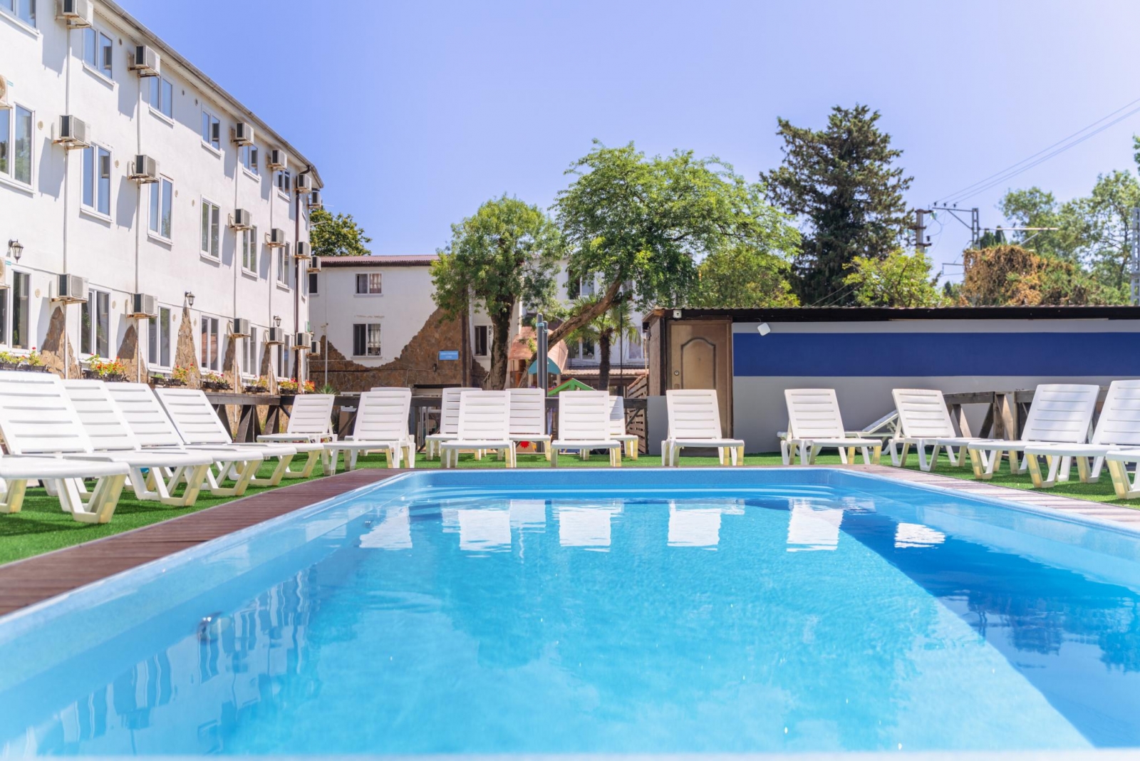 Отель «Максим Парк-Лоо» Лоо