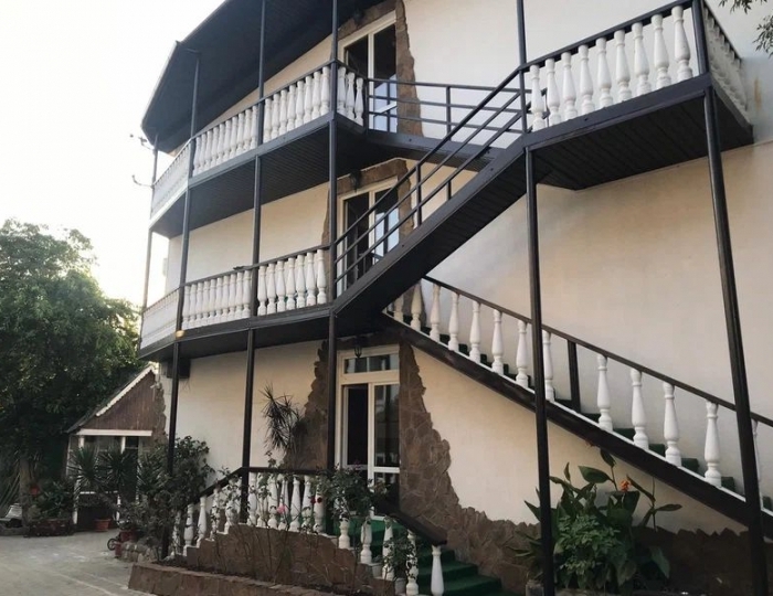 Отель «Максим Парк-Лоо» Лоо