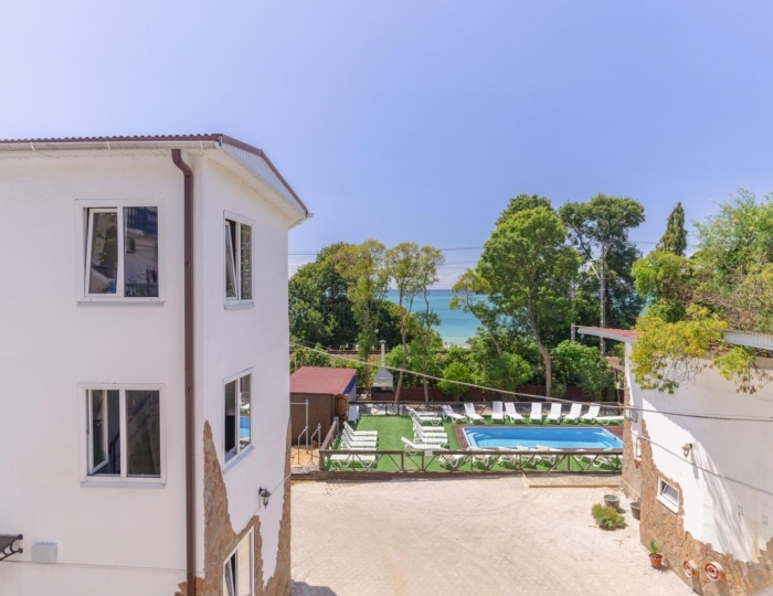 Отель «Максим Парк-Лоо» Лоо