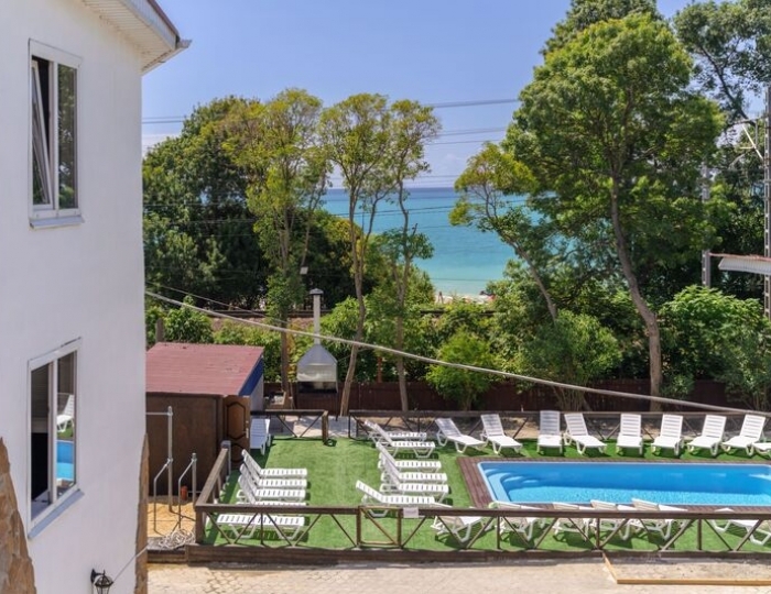 Отель «Максим Парк-Лоо» Лоо