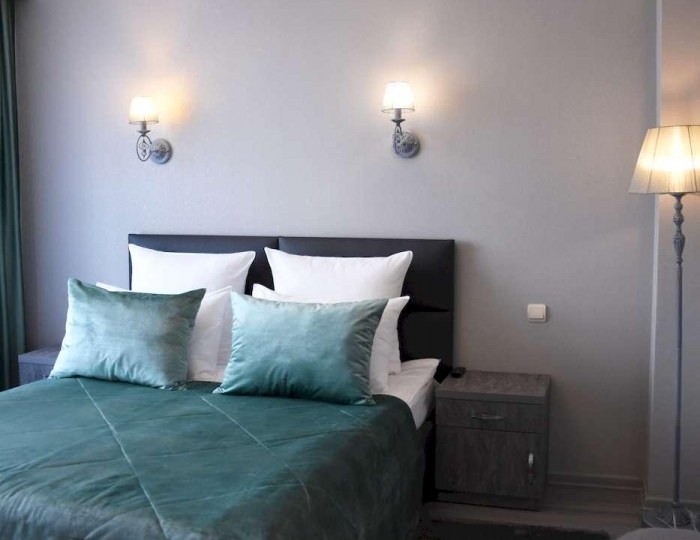 Номер люкс с 1 двуспальной кроватью (четные номера) - Гостиница «Таежная» Арсеньев