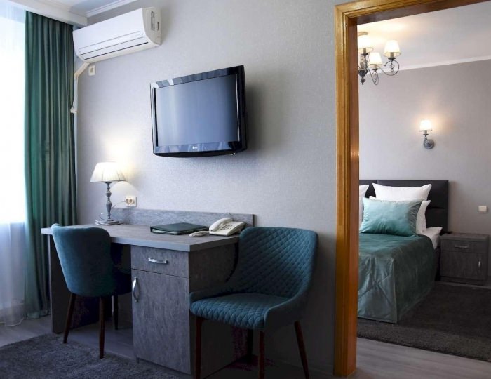 Номер люкс с 1 двуспальной кроватью (четные номера) - Гостиница «Таежная» Арсеньев