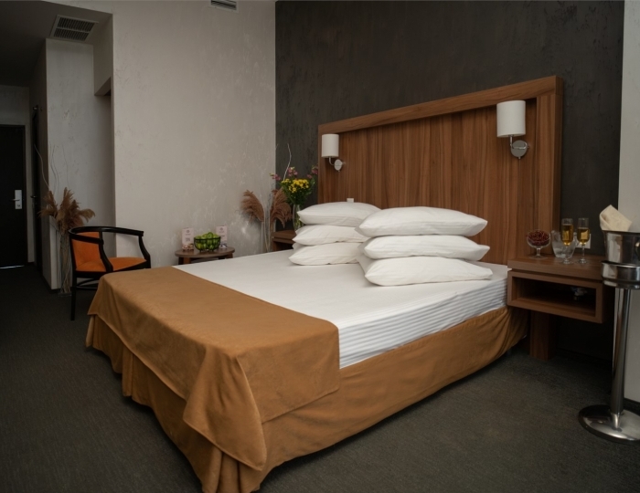 Делюкс - Загородный комплекс «Аристократ» Белоозерский