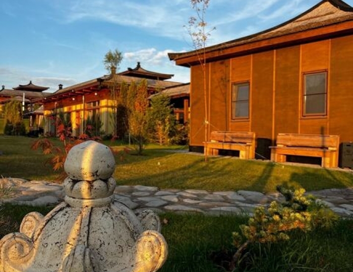 Отель «Санрайз Вилладж» Химки