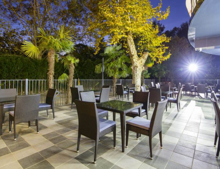 Летняя терраса - Отель Sunrise Garden Hotel / Санрайз Гарден