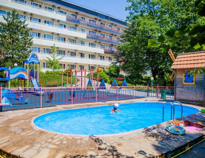 Отель «Прометей Небуг»