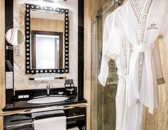 Стандарт двухместный с одной большой кроватью - Гостиница Majestic Boutique Hotel Deluxe / Маджестик