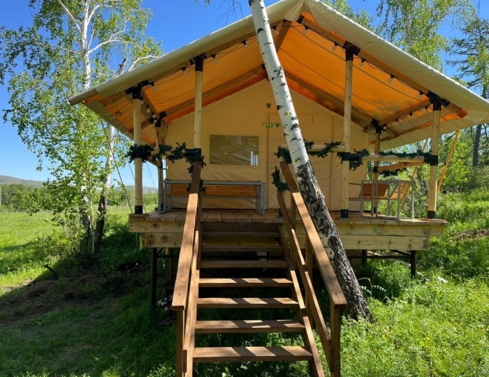 Глэмпинг «Шале в экопарке Глэмпинг Наедине» Зеленая Поляна