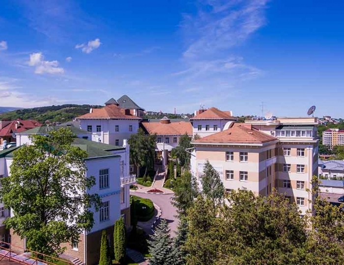 Санаторий AZIMUT Здоровье Долина Нарзанов Кисловодск