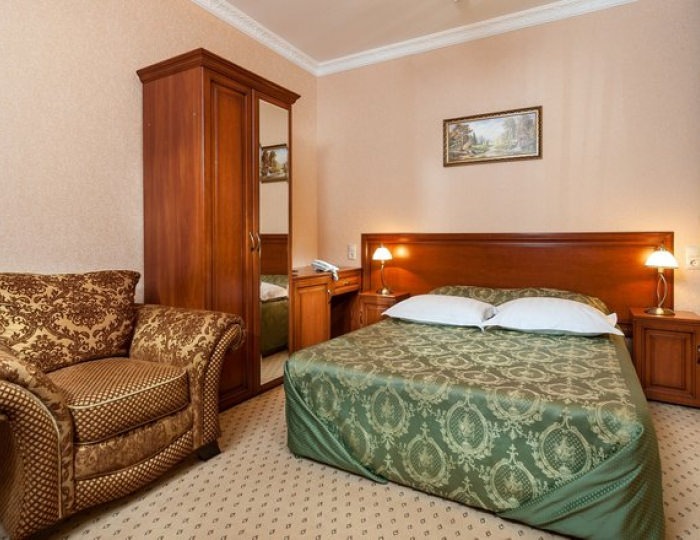 Улучшенный kingsize bed 2-местный - Санаторий «Старинная Анапа»