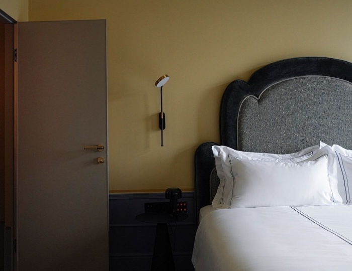 Люкс 4-местный с видом на канал Грибоедова - Отель «Гимназия №5» Санкт-Петербург