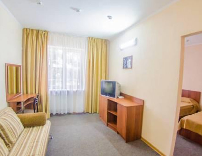 Номер улучшенный с 2 односпальными кроватями - Гостиница «Березка» Горячий Ключ