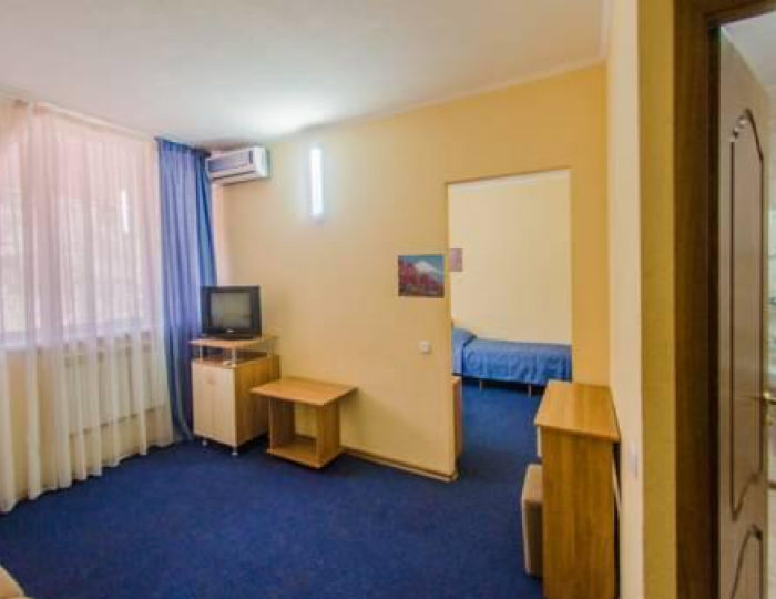 Номер стандарт с 3 односпальными кроватями - Гостиница «Березка» Горячий Ключ