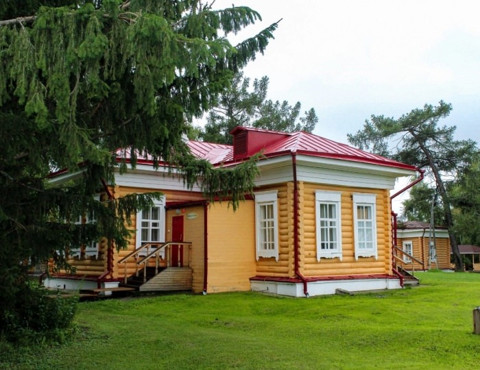 Гостевой дом «Сибирская усадьба Н.А. Лампсакова» Ново-Кусково