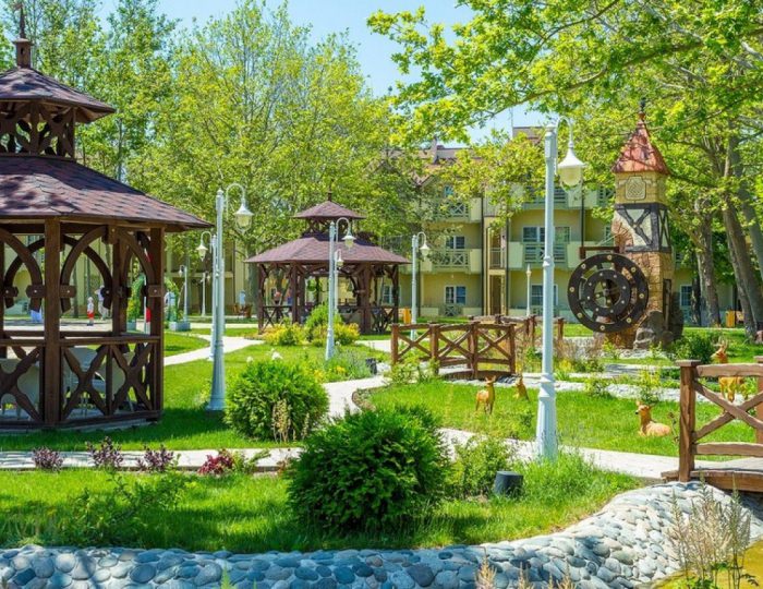 Отель «ALEAN FAMILY DOVILLE» / «Алеан Фэмили Довиль»
