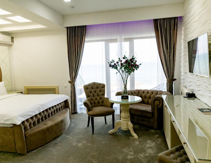 Номер улучшенный делюкс (с завтраком) - Гостиница Голден Бич / Golden Beach Дербент
