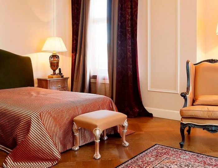 Делюкс - Отель Pontos Plaza / Понтос Плаза