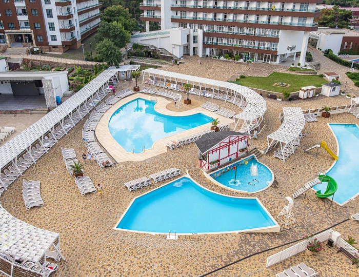 Отель «ALEAN FAMILY BIARRITZ» / «Алеан Фэмили Биарриц»