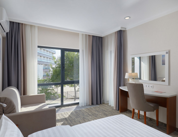 Family suite 4-местный 3-комнатный FmSut - Отель «ALEAN FAMILY BIARRITZ» / «Алеан Фэмили Биарриц»