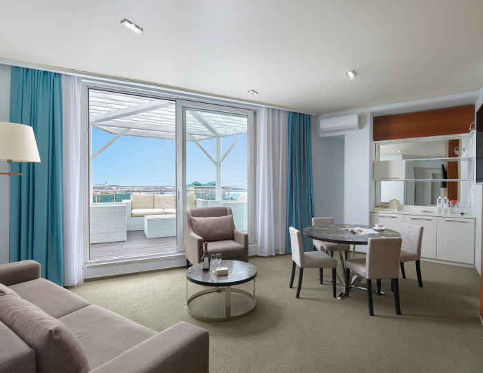 Family suite "Terassa" 4-местный 3-комнатный FSutT - Отель «ALEAN FAMILY BIARRITZ» / «Алеан Фэмили Биарриц»