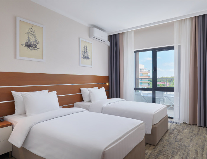 Family superior 4-местный 2-комнатный FmSup - Отель «ALEAN FAMILY BIARRITZ» / «Алеан Фэмили Биарриц»