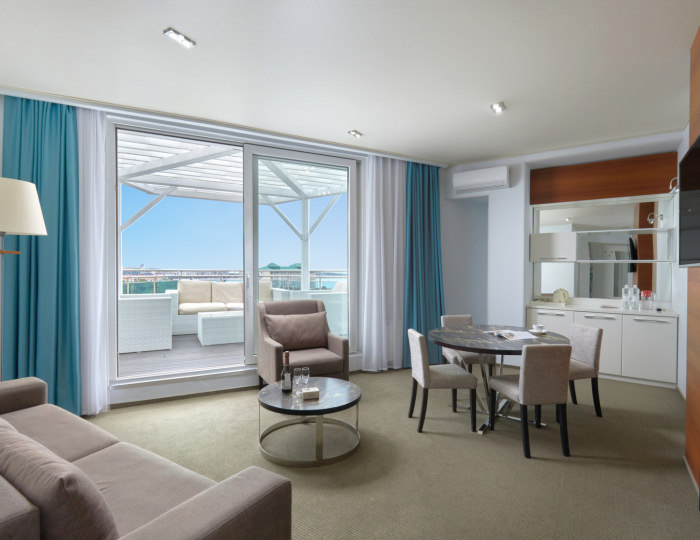 Suite Terrasa 2-местный 2-комнатный SuitT - Отель «ALEAN FAMILY BIARRITZ» / «Алеан Фэмили Биарриц»