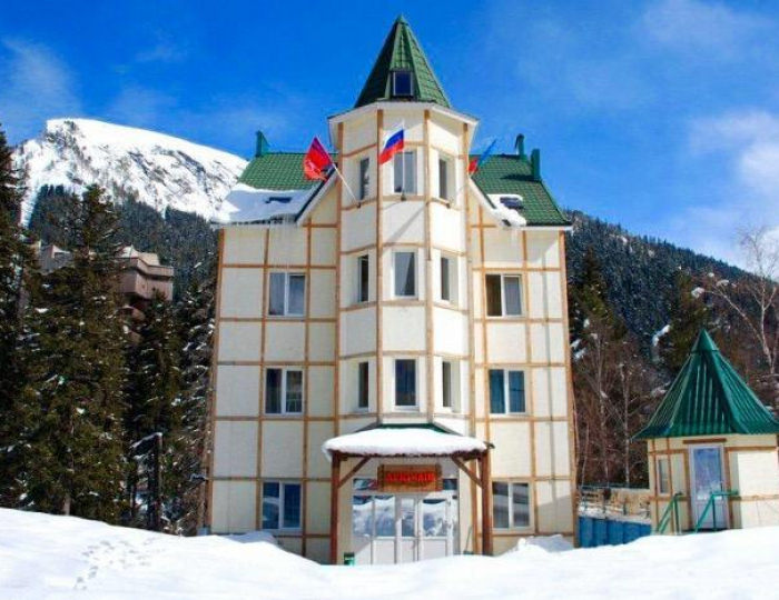 Гостиница «Арючат» Домбай