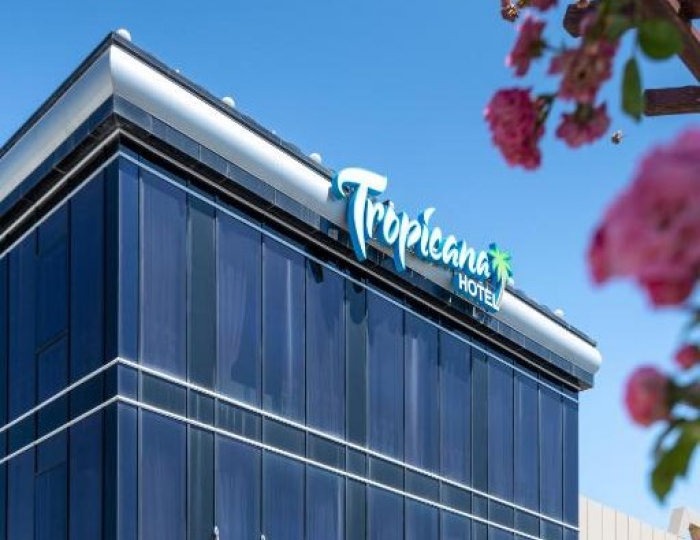 Отель Tropicana Resort by Stellar Hotels Adler / Тропикана Резорт бай Стеллар Адлер