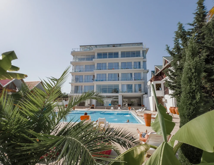 Отель Гранд Отель Сухум / Grand Hotel Sukhum