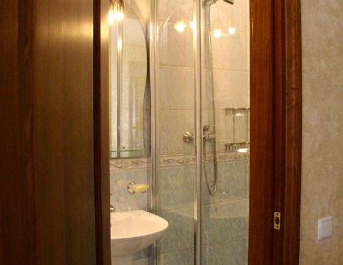 Номер люкс с 1 двуспальной кроватью (с завтраком) - Мини-отель «Валенсия» Симферополь