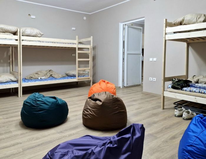 Кровать в 12-местном общем номере - Гостевой дом «Хостел Key2Home» Новочеркасск