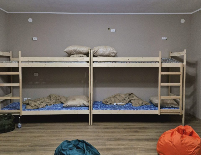 Кровать в 12-местном общем номере - Гостевой дом «Хостел Key2Home» Новочеркасск