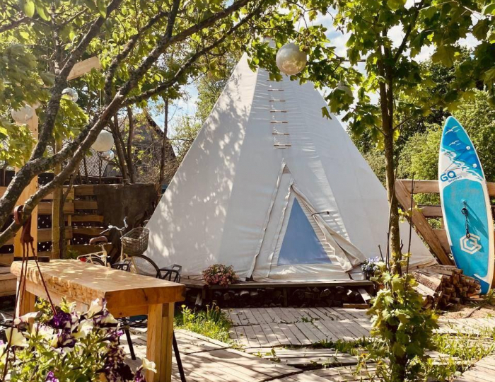 Индейский домик - Глэмпинг «Семейная мини-ферма Фазенда» Ваюхино