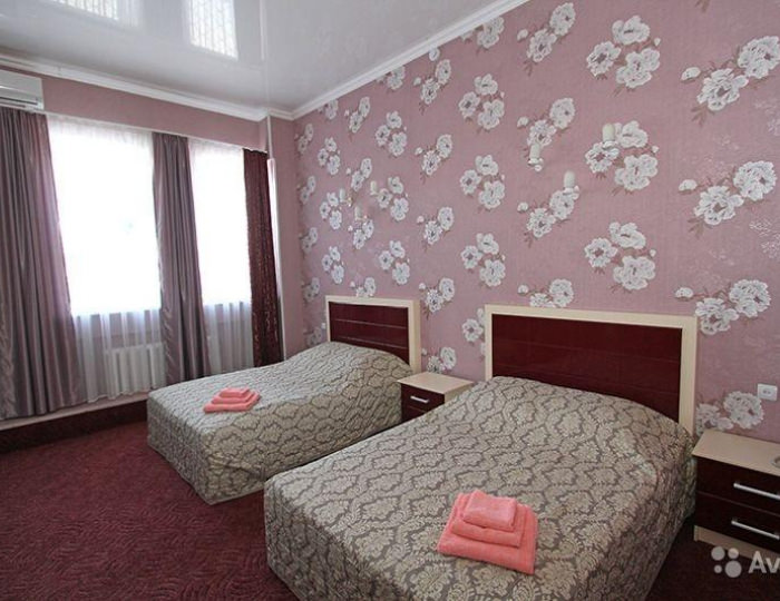 1-комнатный номер стандарт с 2 двуспальными кроватями (с завтраком) - Гостиница «От и До» Пенза