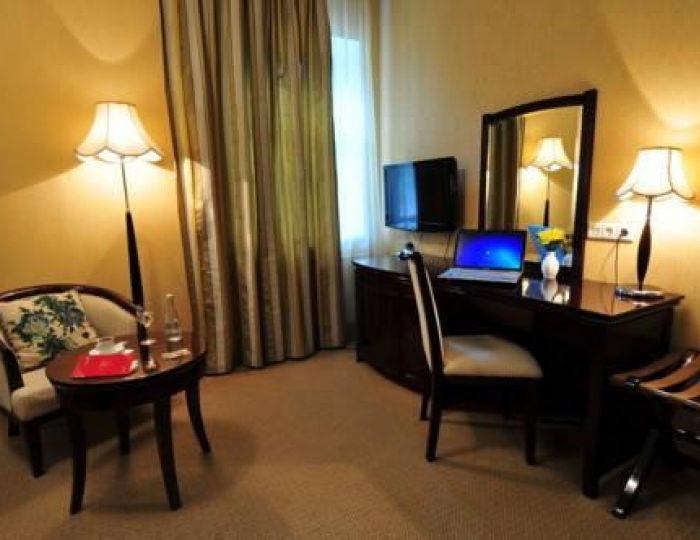 Номер улучшенный с 1 двуспальной кроватью (с завтраком) - Отель Greenway Park Hotel / Гринвей Обнинск