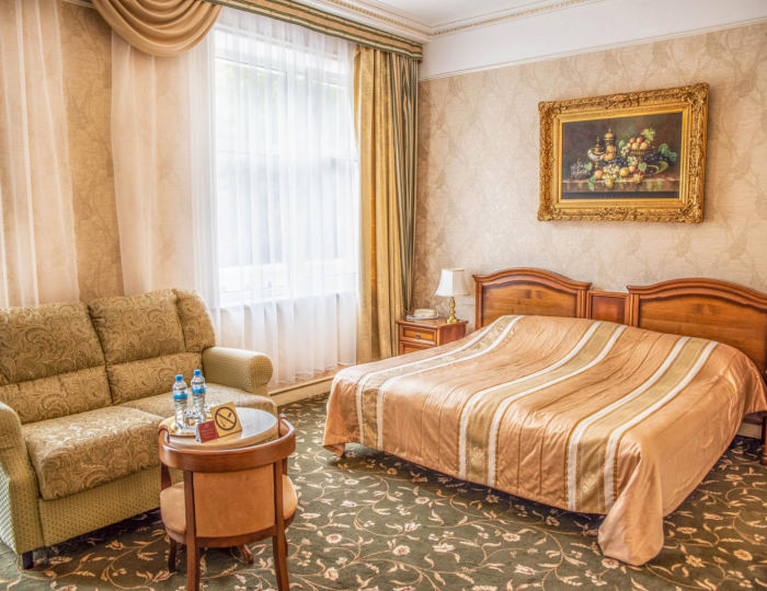 Номер полулюкс с 1 двуспальной кроватью - Отель Grand Palace / Гранд Палас Светлогорск