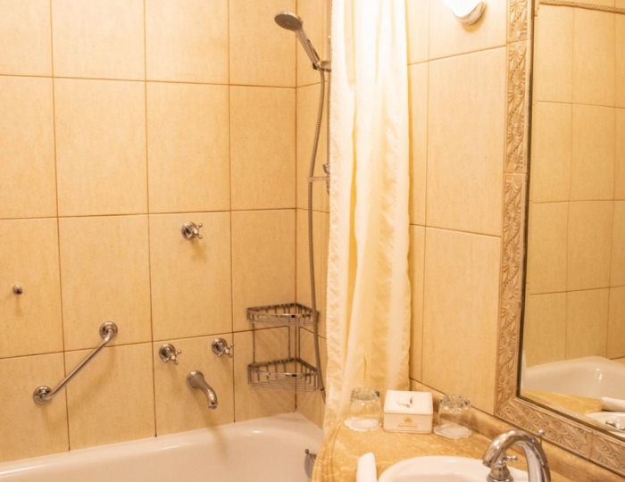 Номер стандарт с 1 двуспальной кроватью - Отель Grand Palace / Гранд Палас Светлогорск