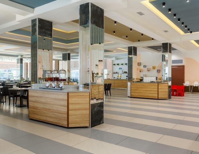 Ресторан («шведский стол») - Отель Aurum Family Resort & Spa / Аурум Фэмили Ресорт и Спа