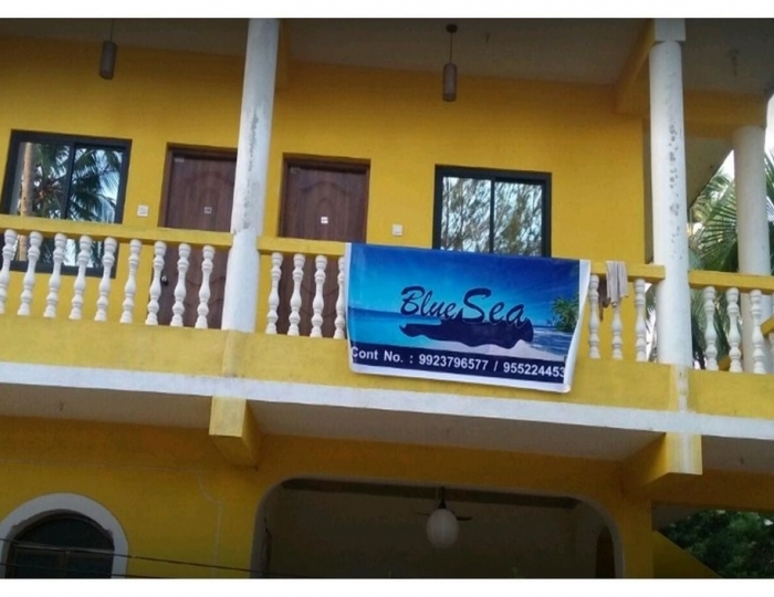 Blue Sea, Морджим, Индия