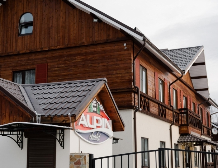 Отель Alpin Chalet / Альпин Шале Новоабзаково